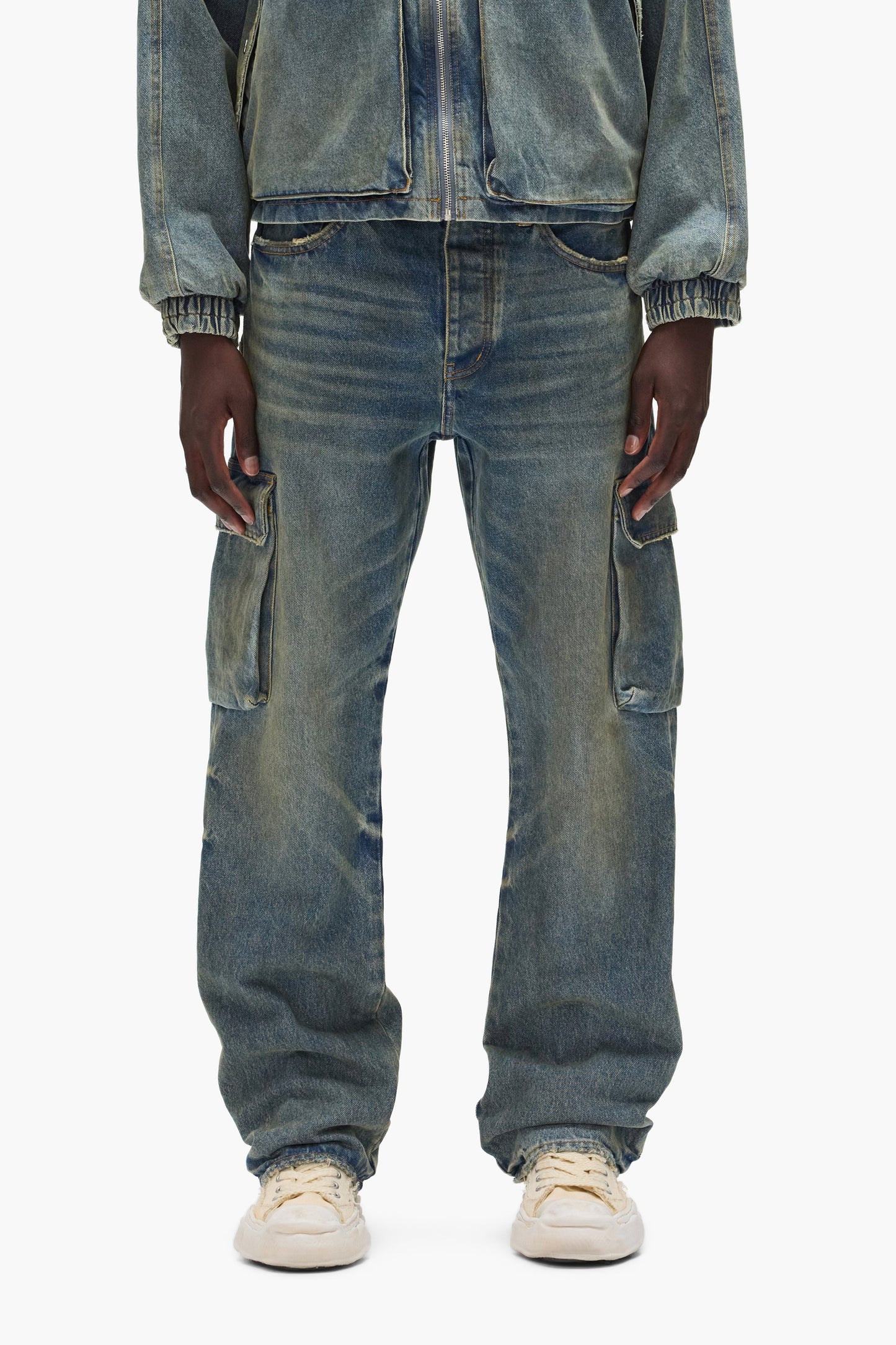 P011 Vintage Cargo