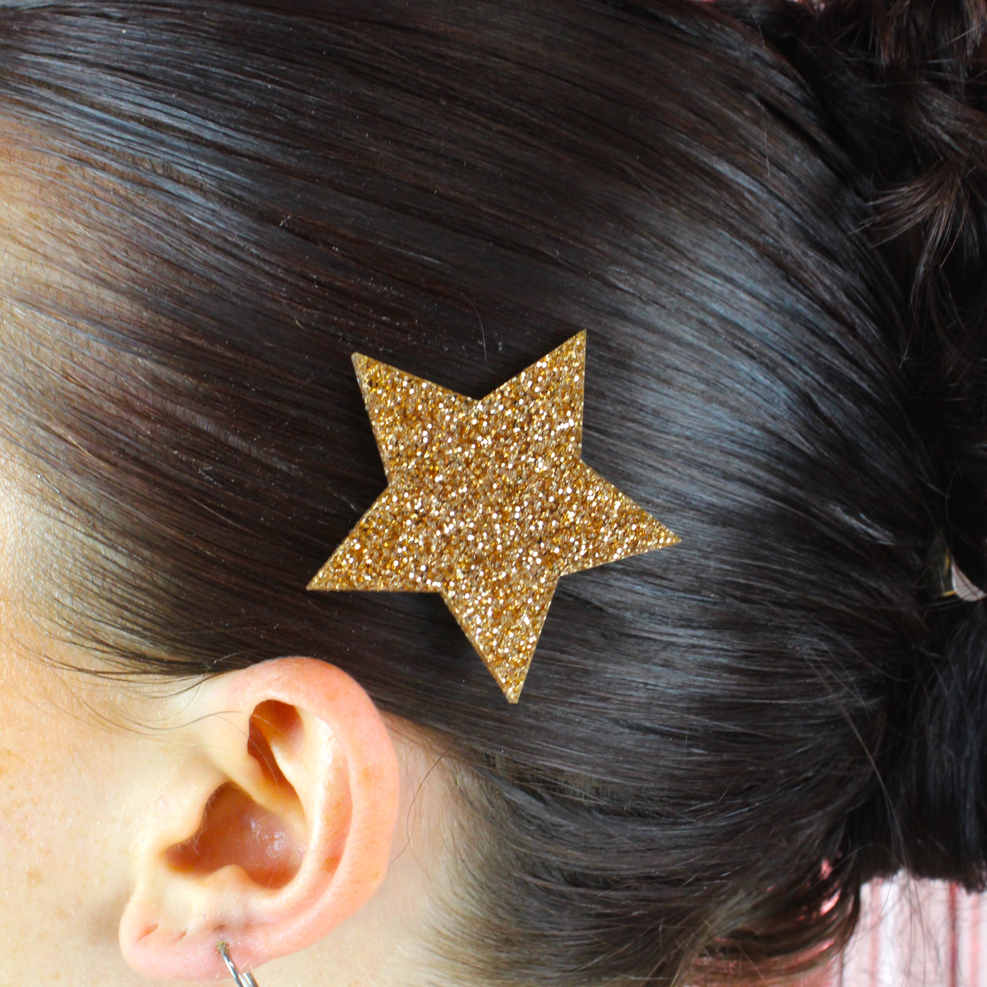 Gold Glitter Single Star Hair Clip