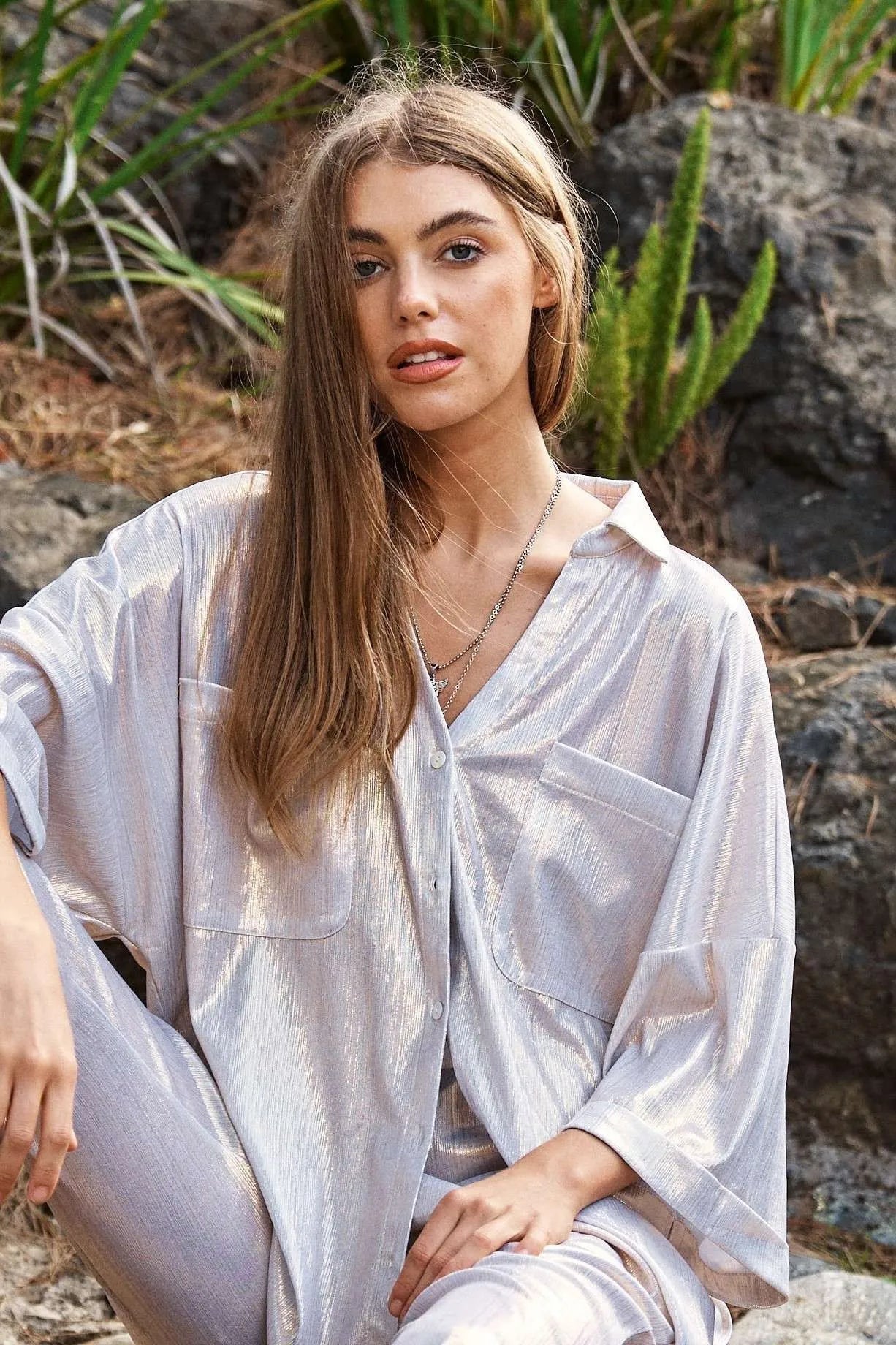 Davi & Dani Solid Sparkling Shimmer Pocket Button Front Shirt
