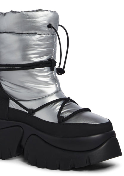 A Glass Mirage Snow Boots